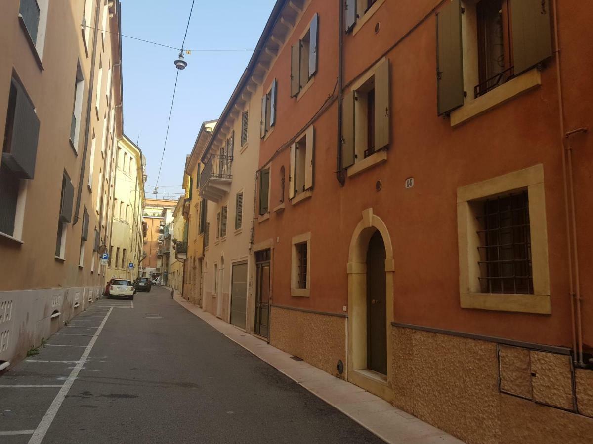 Casa Rossella Apartment Verona Ngoại thất bức ảnh